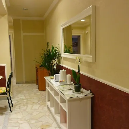 Amicus Romae Bed & Breakfast *